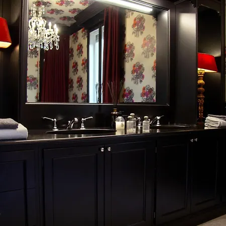 La Maison Du Theatre ベッド・アンド・ブレックファスト