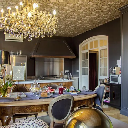 La Maison Du Théâtre Bed and breakfast Rávena