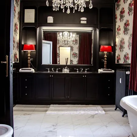 La Maison Du Théâtre 4* Rávena